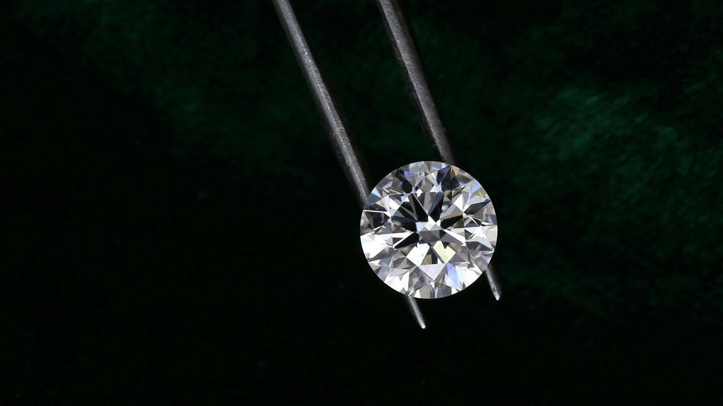 choosing the perfect diamond